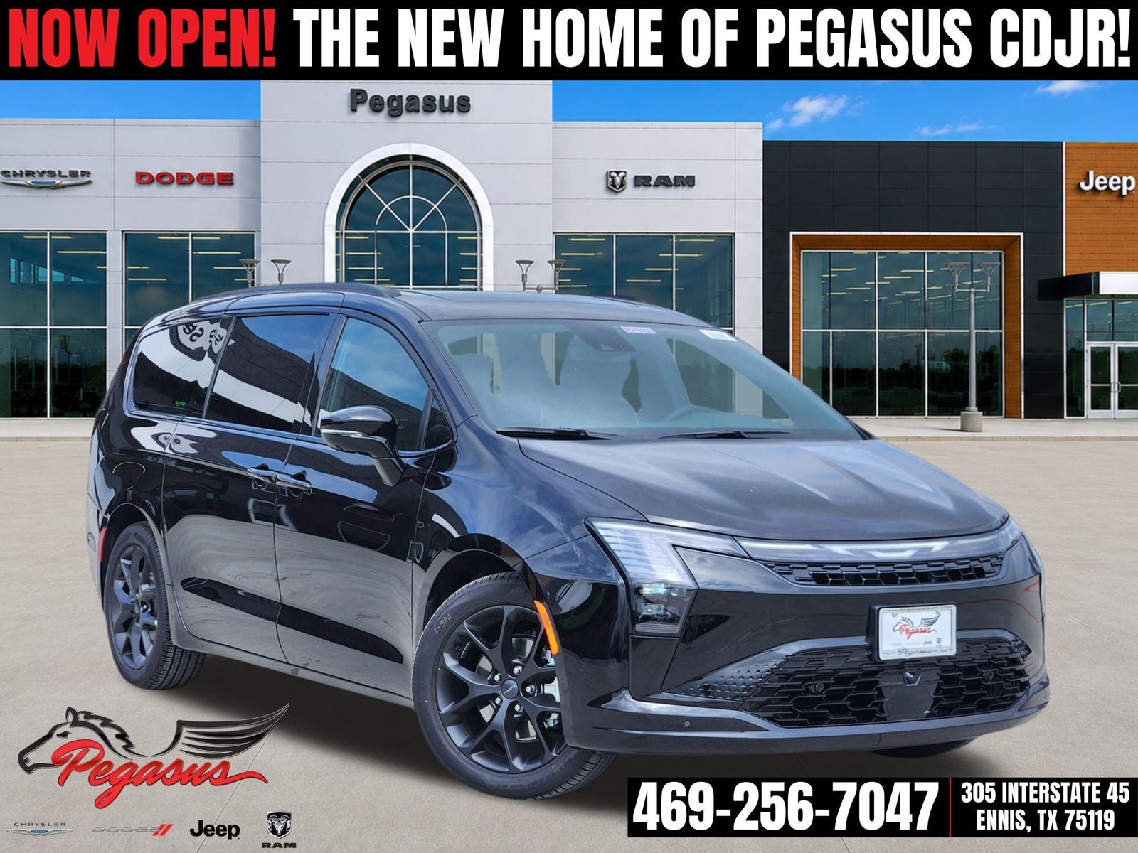 2027 Chrysler Pacifica PACIFICA LIMITED in Diamond Black Crystal Pearl-Coat Exterior Paint — front three-quarter view
