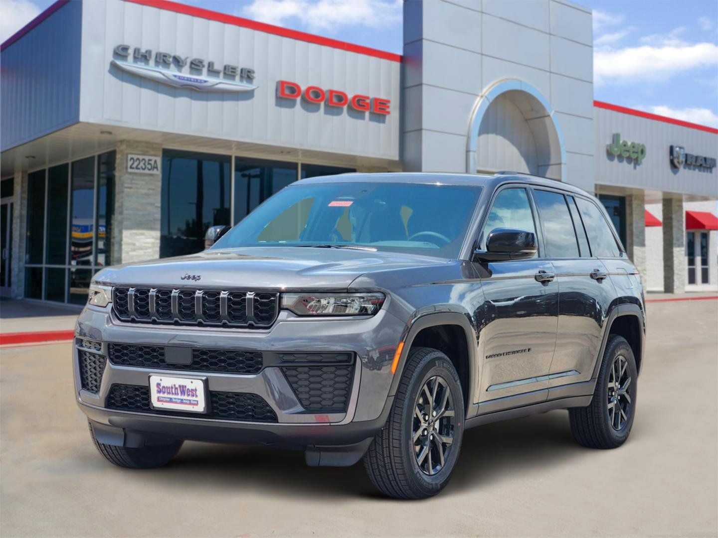 2026 Jeep Grand Cherokee — side profile view