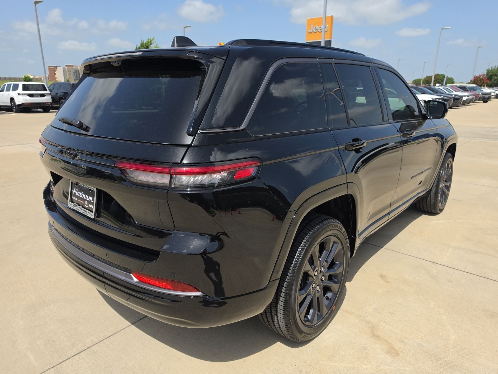 2026 Jeep Grand Cherokee — detail view