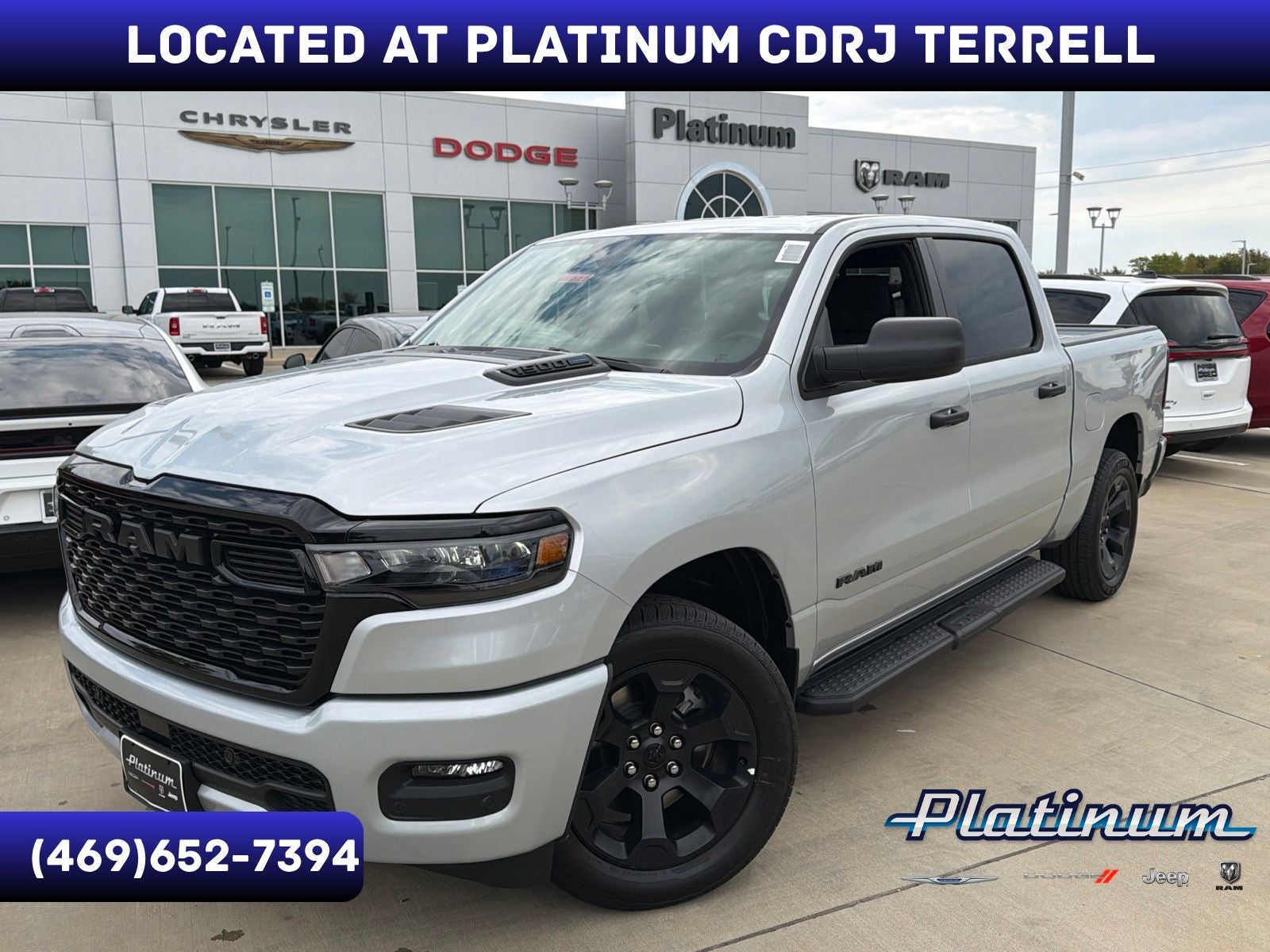 2026 RAM Ram 1500 RAM 1500 EXPRESS CREW CAB 4X4 5'7' BOX in Silver Zynith Exterior Paint — front three-quarter view