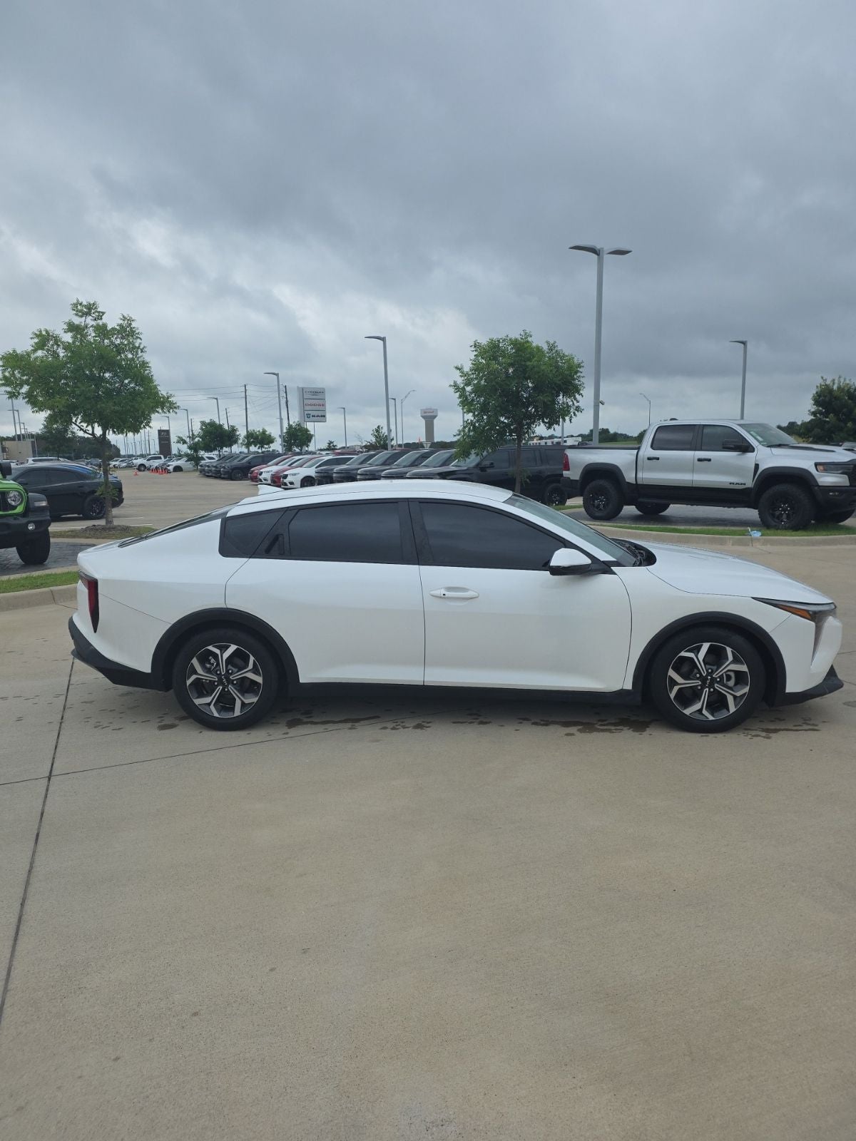 2025 Kia K4 — interior view