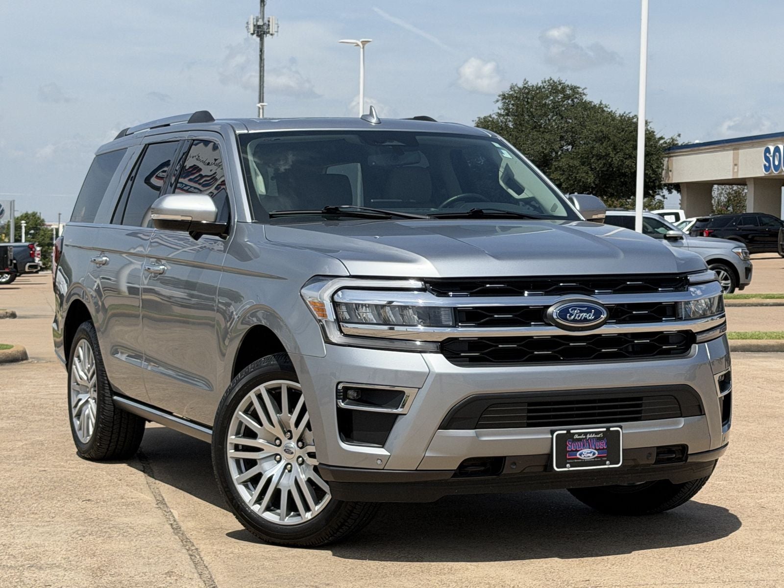 2023 Ford Expedition — side profile view