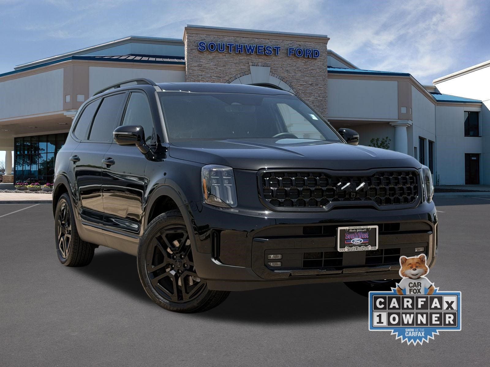 2025 Kia Telluride SX X-Line in Ebony Black — front three-quarter view