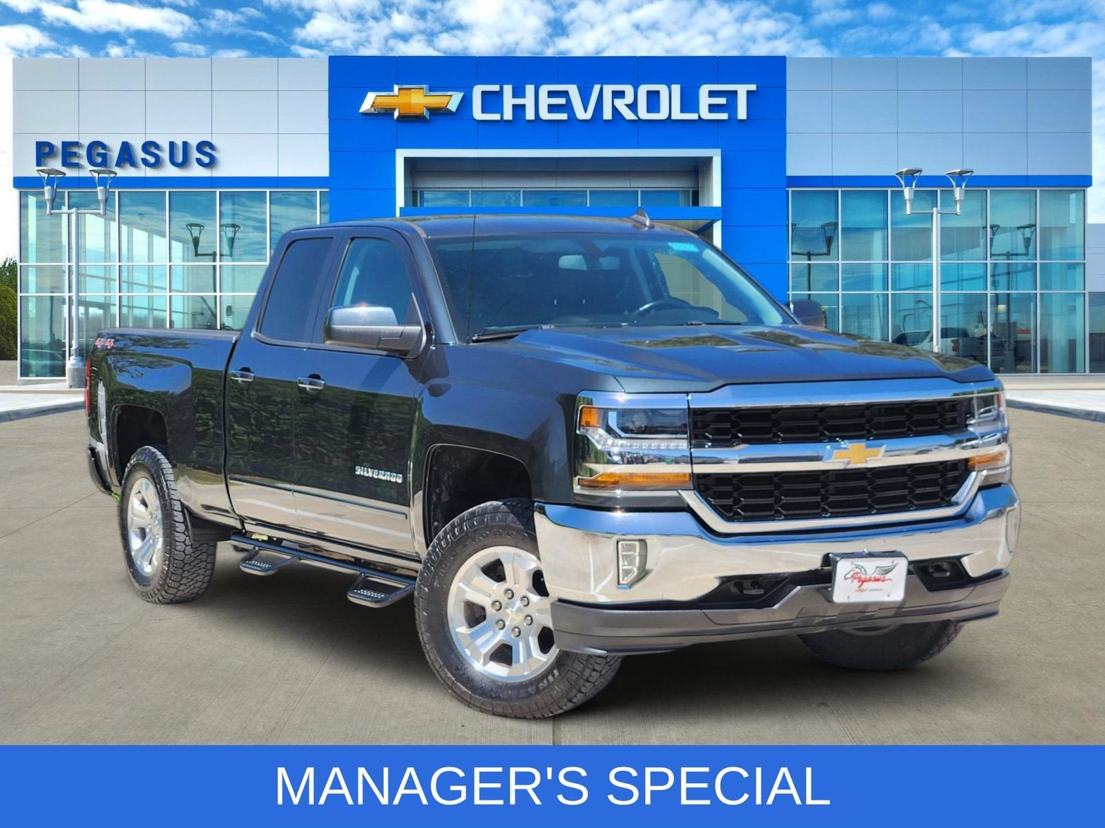 2017 Chevrolet Silverado 1500 LT in Graphite Metallic — front three-quarter view