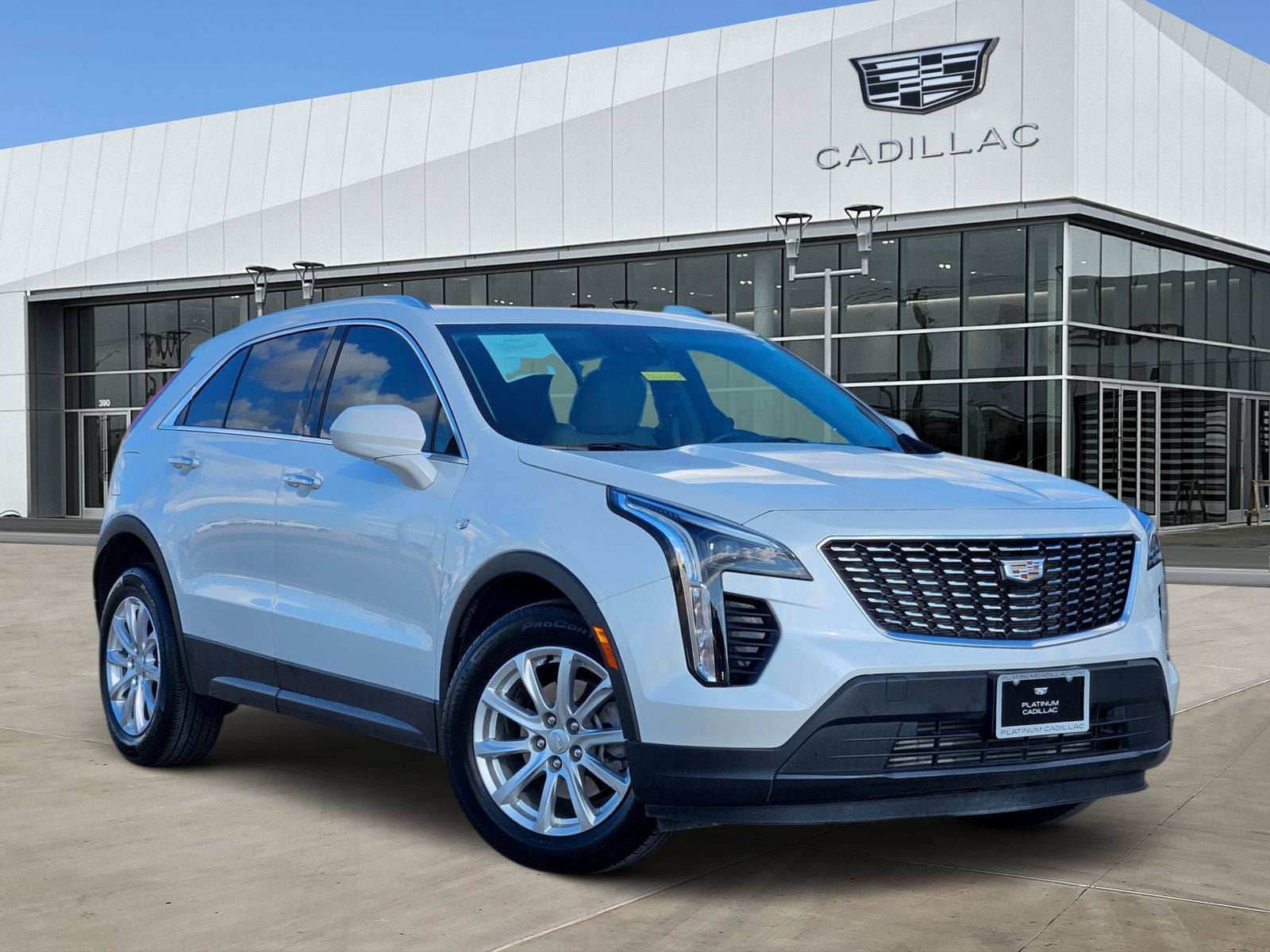 2023 Cadillac XT4 Luxury in Crystal White Tricoat — front three-quarter view