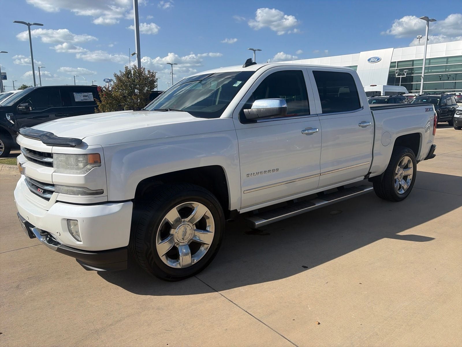 2016 Chevrolet Silverado 1500 — rear three-quarter view